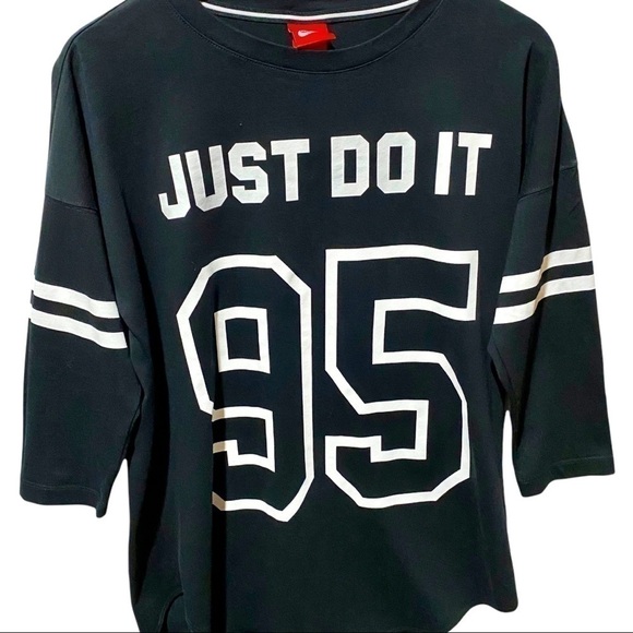 𝅺nike EUC "Just Do It" Women's 3/4 Sleeve Shirt Med - Picture 2 of 4